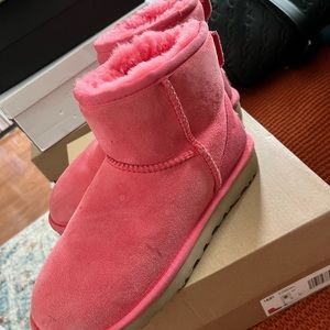 Pink classic short UGG boots size 6